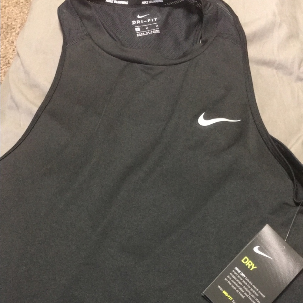Nike tank